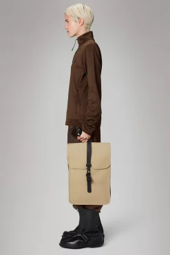 Rains Rygsække<Rolltop Rucksack Sand